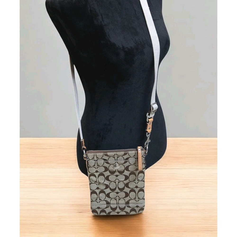 Vtg Y2K Coach Signature Swingpack Crossbody‎ H0649-10250 Jacquard Tan Canvas